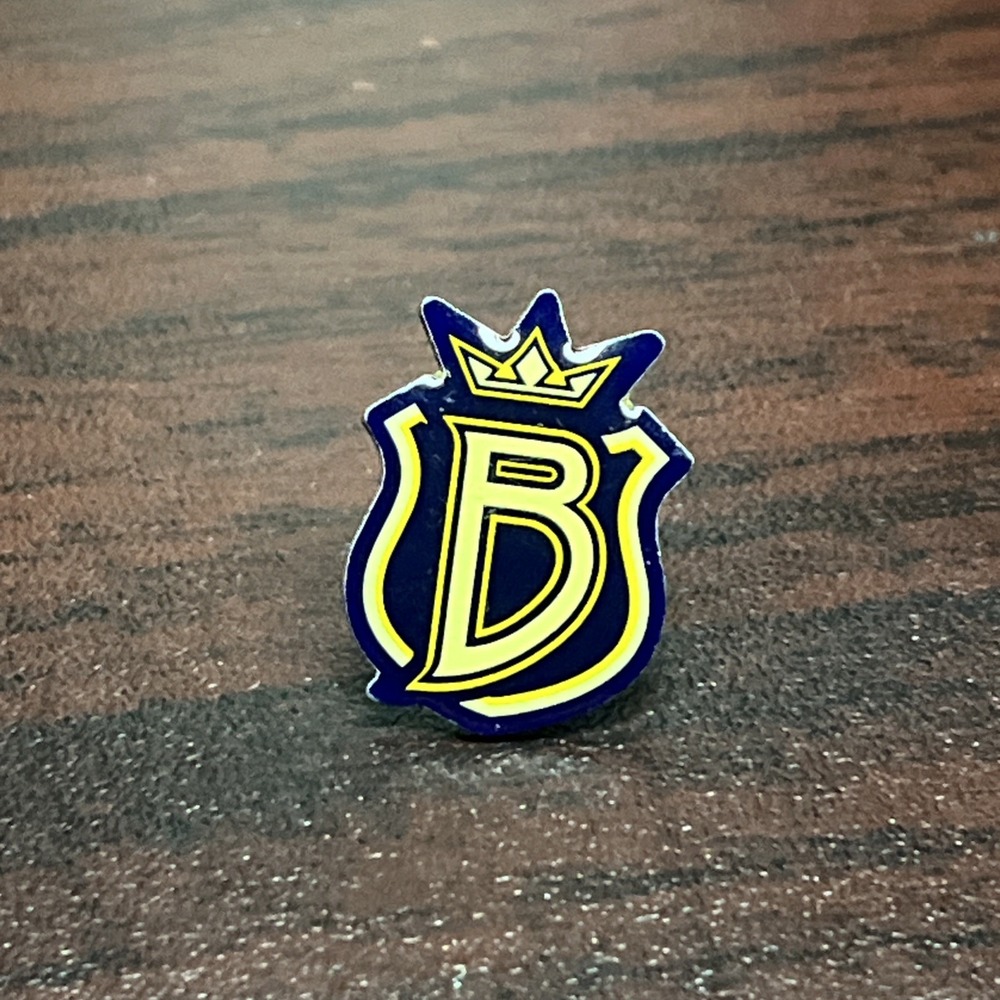 Espoo Blues Hockey Team Finland Lapel Hat Pin